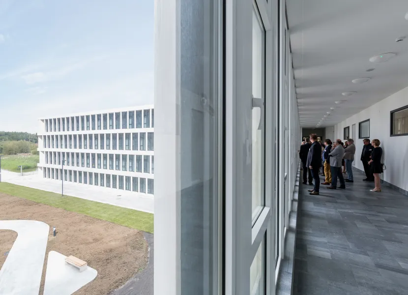 az groeninge pakt uit met nieuwe campus